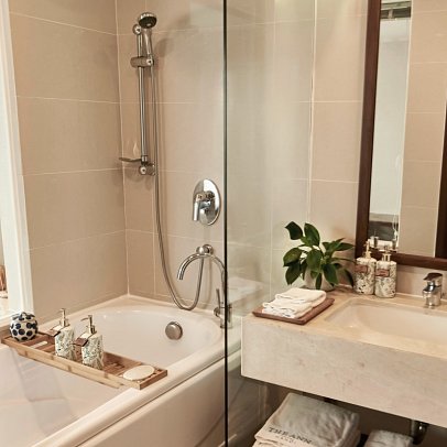 The Ann - Bad Premium (Zimmercodierung UM1)