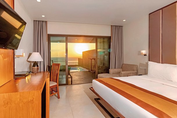 Phi Phi Holiday Resort - Wohnbeispiel Ocean Sunset Pool Villa (Zimmercodierung VB5)