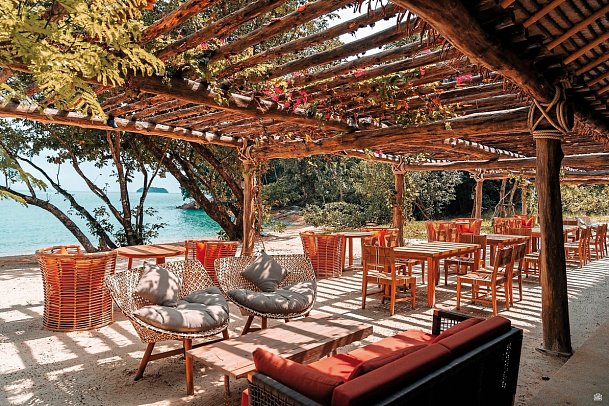 Island Escape by Burasari