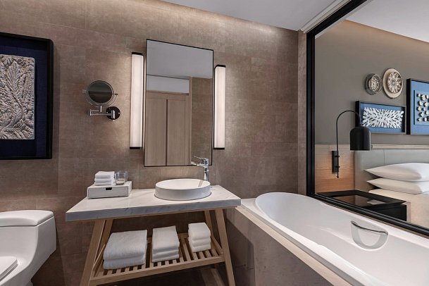 Four Points by Sheraton Phuket Patong Beach Resort - Wohnbeispiel One Bedroom Suite (Zimmercodierung WB1)