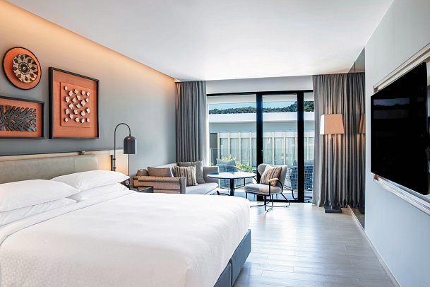 Four Points by Sheraton Phuket Patong Beach Resort - Wohnbeispiel Balcony (Zimmercodierung UB1)