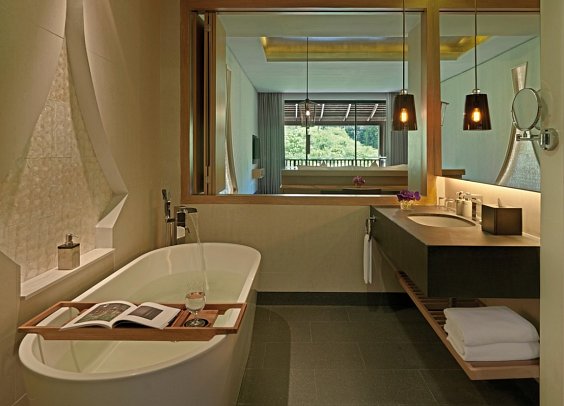 Avista Hideaway Phuket Patong - MGallery - Badbeispiel Executive (Zimmercodierung UL1)