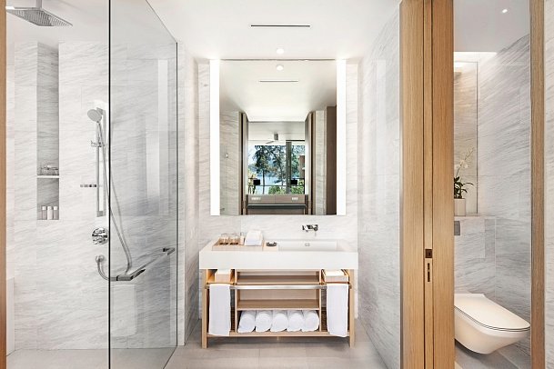 Twinpalms MontAzure Phuket - Badbeispiel Azure Seaview Suite (Zimmercodierung WBM)