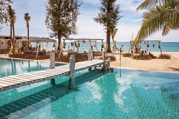 Twinpalms Tented Camp Phuket - Strandbar „The Lazy Coconut“