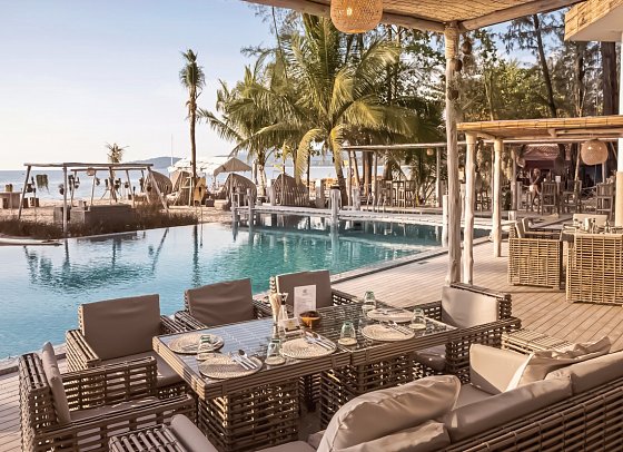 Twinpalms Tented Camp Phuket - Strandbar „The Lazy Coconut“