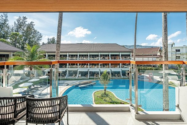 Amora Beach Resort Phuket - Wohnbeispiel Deluxe Pool View (Zimmercodierung UDP)