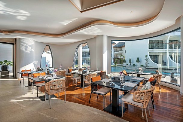 Amora Beach Resort Phuket