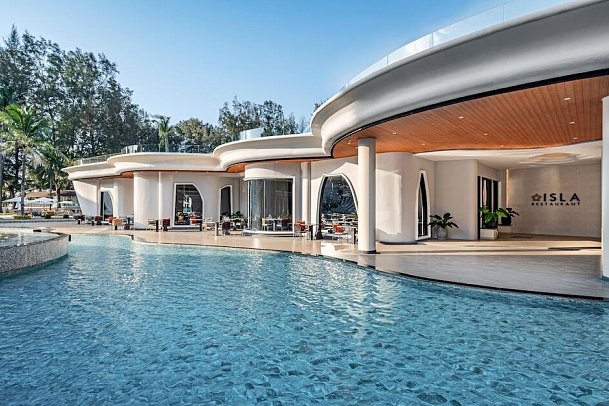 Amora Beach Resort Phuket