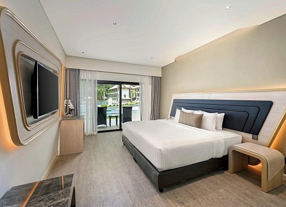 Amora Beach Resort Phuket - Wohnbeispiel Amora Superior Pool Side (Zimmercodierung US4)