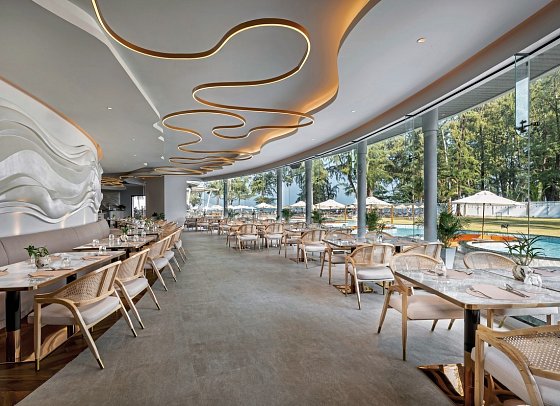 Amora Beach Resort Phuket