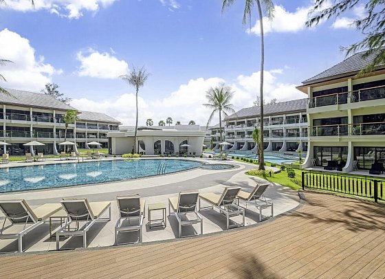 Amora Beach Resort Phuket