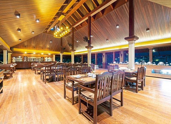 Khao Lak Bayfront Resort