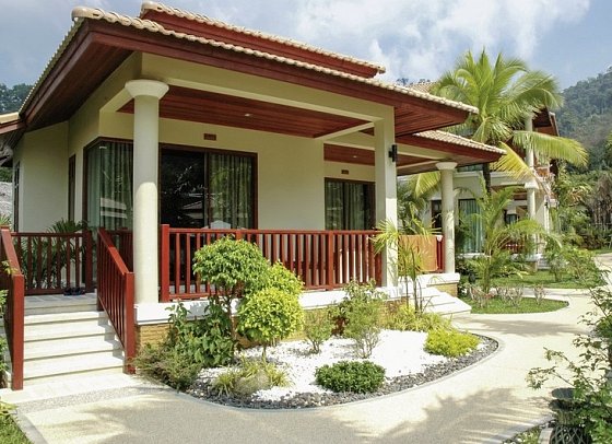 Khao Lak Bayfront Resort