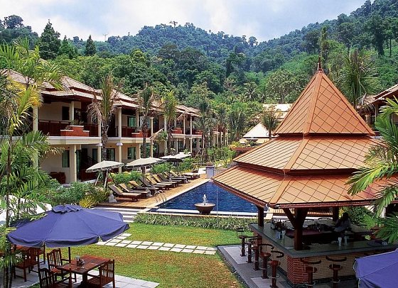 Khao Lak Bayfront Resort