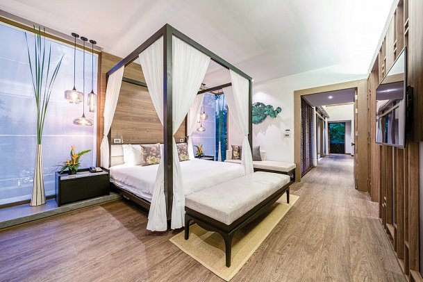 The Sarojin - Wohnbeispiel Jacuzzi Pool Suite (Zimmercodierung WB4)