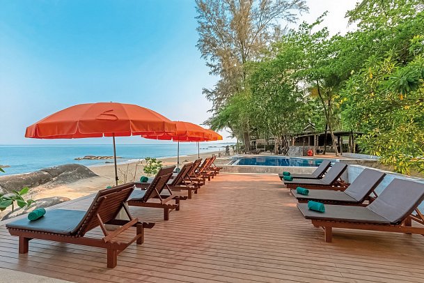 Khaolak Wanaburee Resort