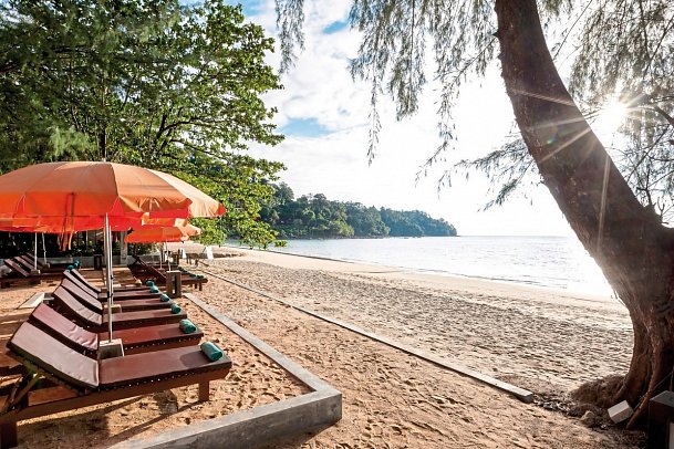 Khaolak Wanaburee Resort