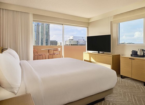 The Ambassador Hotel of Waikiki, Tapestry Collection by Hilton