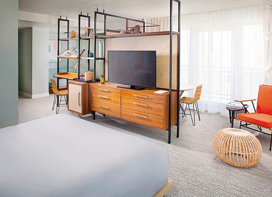 The Laylow, Autograph Collection - Wohnbeispiel Corner Suite (Zimmercodierung WB1)