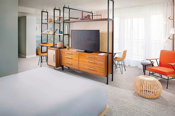 The Laylow, Autograph Collection - Wohnbeispiel Corner Suite (Zimmercodierung WB1)