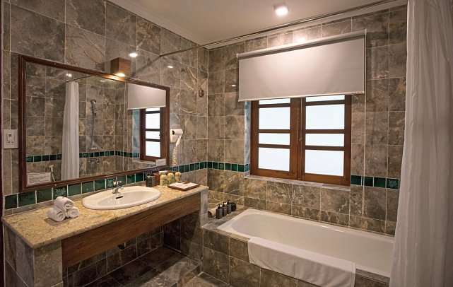 Pilgrimage Village Boutique Resort & Spa - Bad Superior (Zimmercodierungen US1 & US2)
