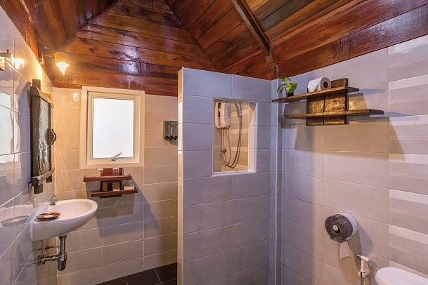 Koh Jum Ocean Beach Resort - Wohnbeispiel Deluxe Cottage (Zimmercodierung BD1)