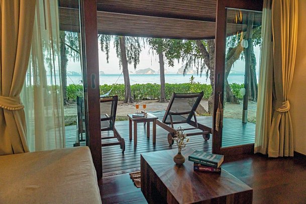Tup Kaek Sunset Beach Resort - Wohnbeispiel Deluxe Beachfront Cottage (Zimmercodierung UDM)
