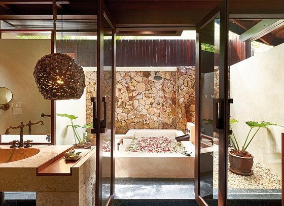 The Tubkaak Krabi Boutique Resort - Badbeispiel Sea View Suite (Zimmercodierung WBM)