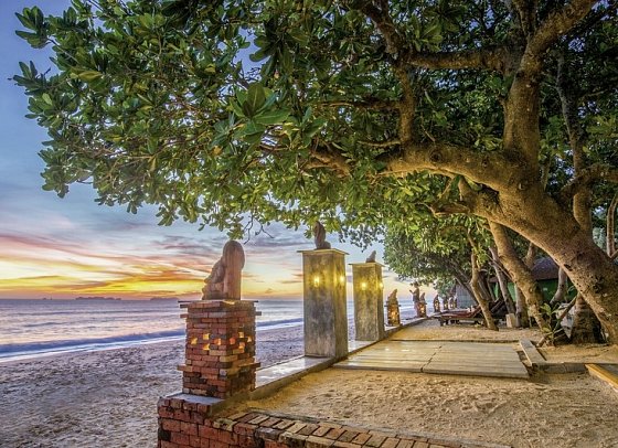 Lanta Sand Resort & Spa