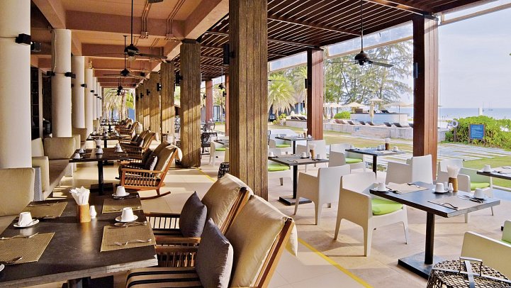 Twin Lotus Resort & Spa