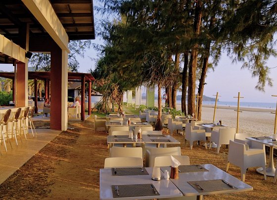 Twin Lotus Resort & Spa