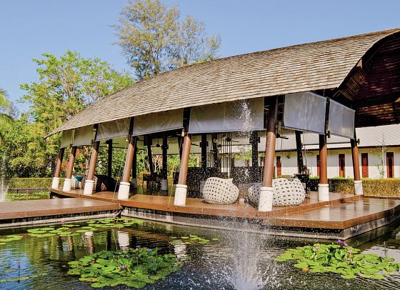 Twin Lotus Resort & Spa