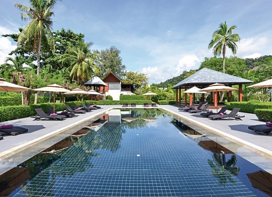 Twin Lotus Resort & Spa