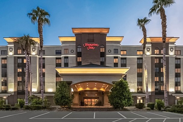 Hampton Inn Tropicana