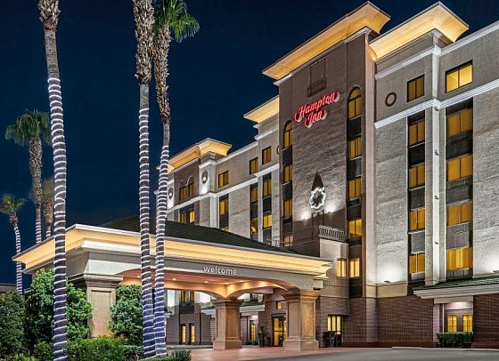 Hampton Inn Tropicana