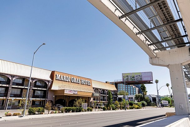 Mardi Gras Hotel & Casino