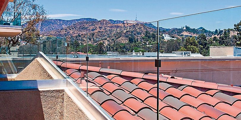 Holiday Inn Express Hotel & Suites Hollywood Walk of Fame