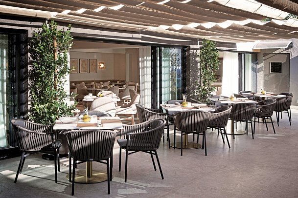 Luxe Sunset Boulevard Hotel