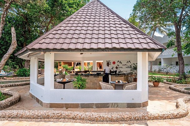 Chale Island Resort