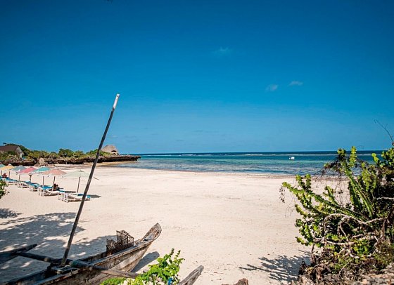 Chale Island Resort