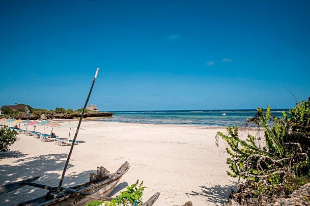 Chale Island Resort