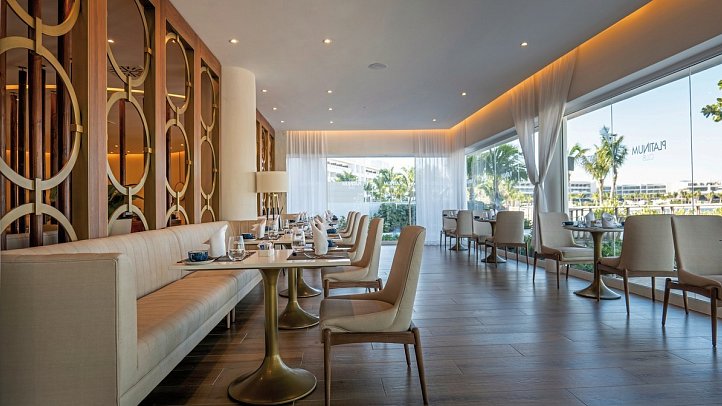 Princess Senses the Mangrove