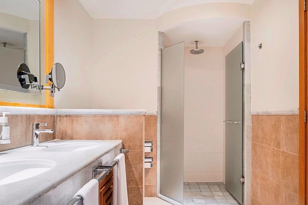 Iberostar Selection Rose Hall Suites - Wohnbeispiel Junior Suite (Zimmercodierungen J9M, JF2, JS1, J9O, UB7, OB1, JB1 & JB2)