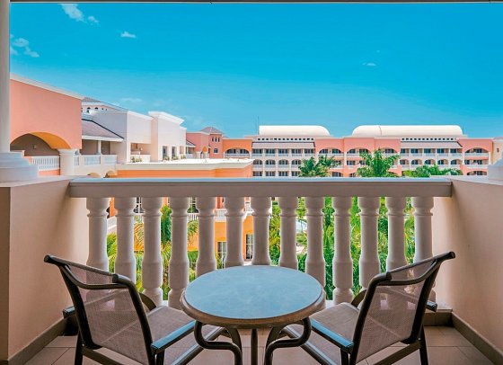 Iberostar Selection Rose Hall Suites - Wohnbeispiel Two Bedroom Family Junior Suite (Zimmercodierung OB1)