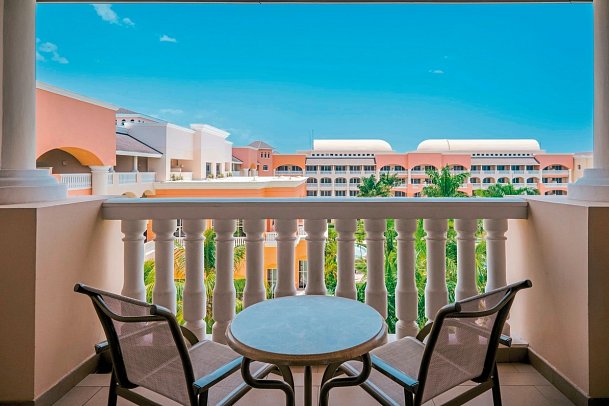 Iberostar Selection Rose Hall Suites - Wohnbeispiel Two Bedroom Family Junior Suite (Zimmercodierung OB1)
