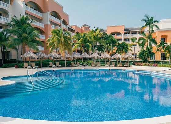 Iberostar Selection Rose Hall Suites