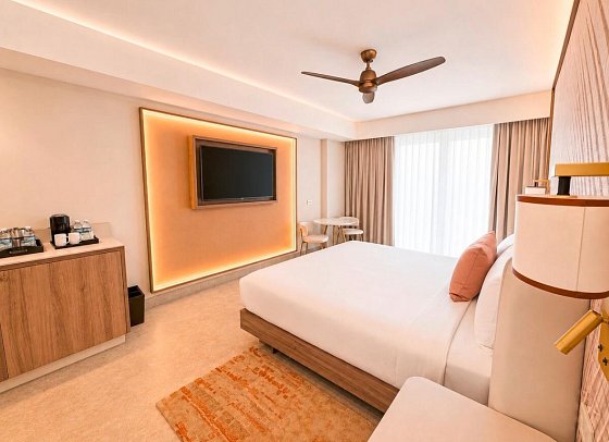 Royalton CHIC Jamaica Paradise Cove, An Autograph Collection All-Inclusive Resort - Wohnbeispiel Luxury Junior Suite Beach Front Swim Out Diamond Club (Zimmercodierung JLQ)