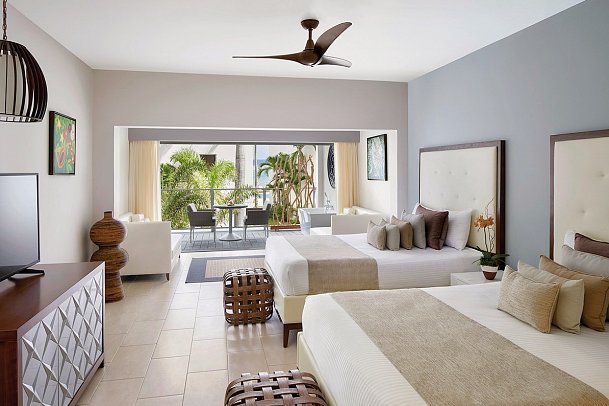 Coyaba Beach Resort - Wohnbeispiel Junior Suite Ocean View with Soaking Tub (Zimmercodierung J2M)