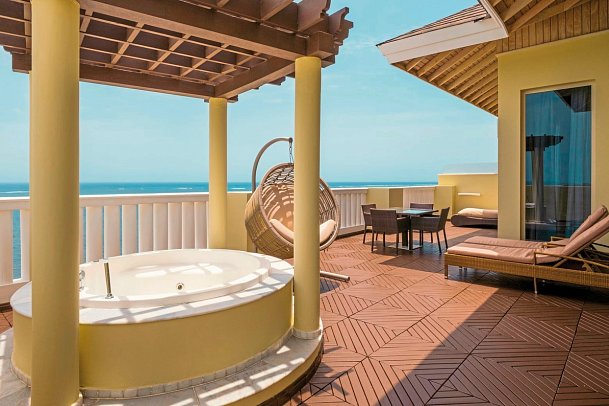JOIA Rose Hall by Iberostar - Wohnbeispiel Ocean Front Butler Penthouse Suite (Zimmercodierung J1O)