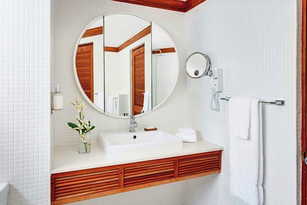 Couples Swept Away - Wohnbeispiel Great House Verandah (Zimmercodierung JFP)